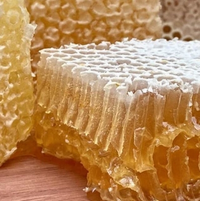 100% Pure Natural Food Grade Honeycomb Affordable Health Supplement High Quality Fresh Honeycomb in Box Packaging