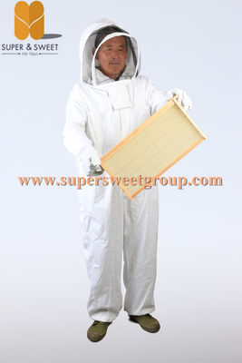 Master Beekeeping Protective Clothing , Bee Keepers Suit With Veil / Zip