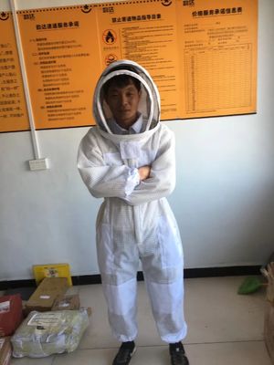 Air Through Bee Protective Clothing 100% Cotton With Three Layer Mesh