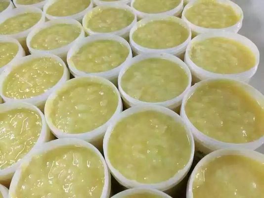 1.2%-2.0% 10-HDA Fresh Royal Jelly High Quality Bee Product Natural Organic Milk White Royal Jelly in Bottle Packaging