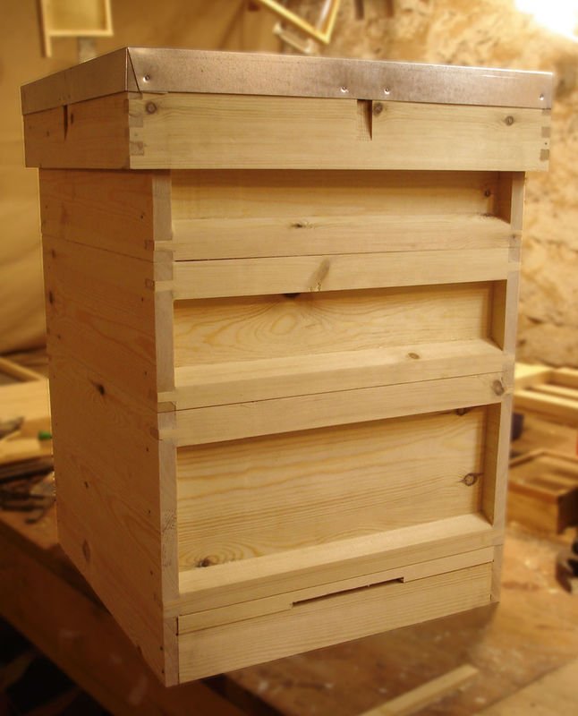 SUPER-SWEET Natural Beekeeping Hives Western Red Cedar National Beehive